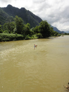 tx5-08-laos-0209