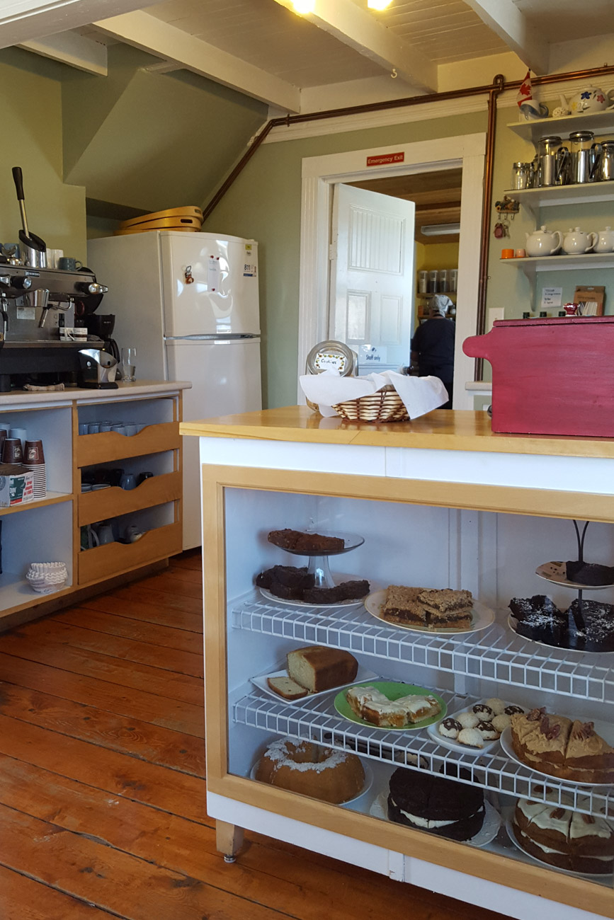 Das Two Whales Café